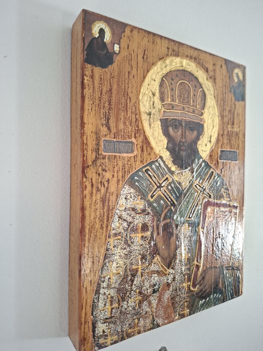 Piękna ikona na drewnie