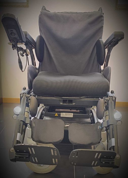 Cadeira de Rodas Elétrica SUNRISE MEDICAL SALSA