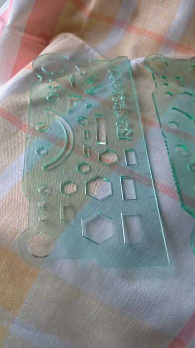 Лінійка-трафарет "школяра"