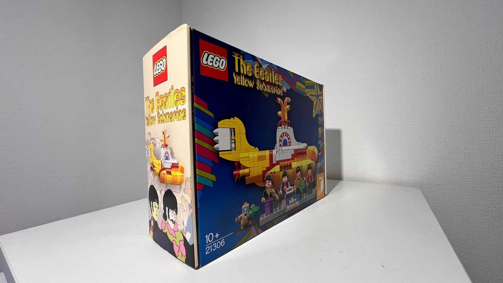 LEGO Ideas 21306 The Beatles Yellow Submarine — запечатаний, знятий з виробництва