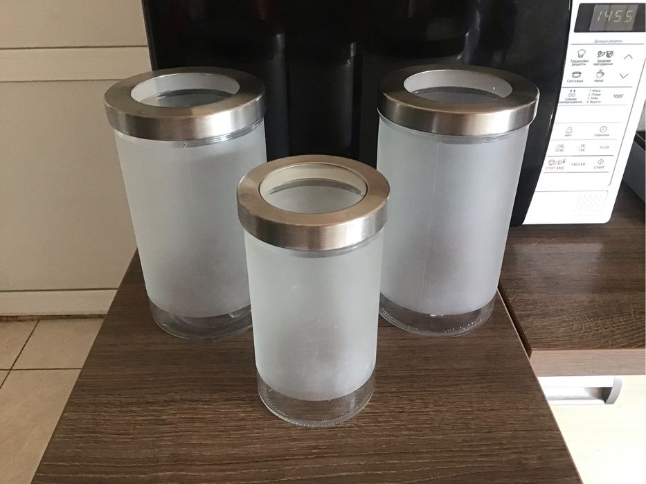 Тортницы для выпечки и хранения , щипцы , рюмки, бокалы