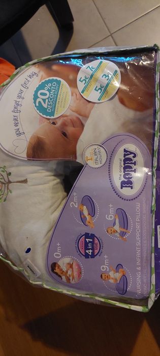 Almofada amamentação e Bebé Boppy Chicco