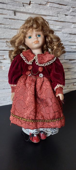 Lalka porcelanowa