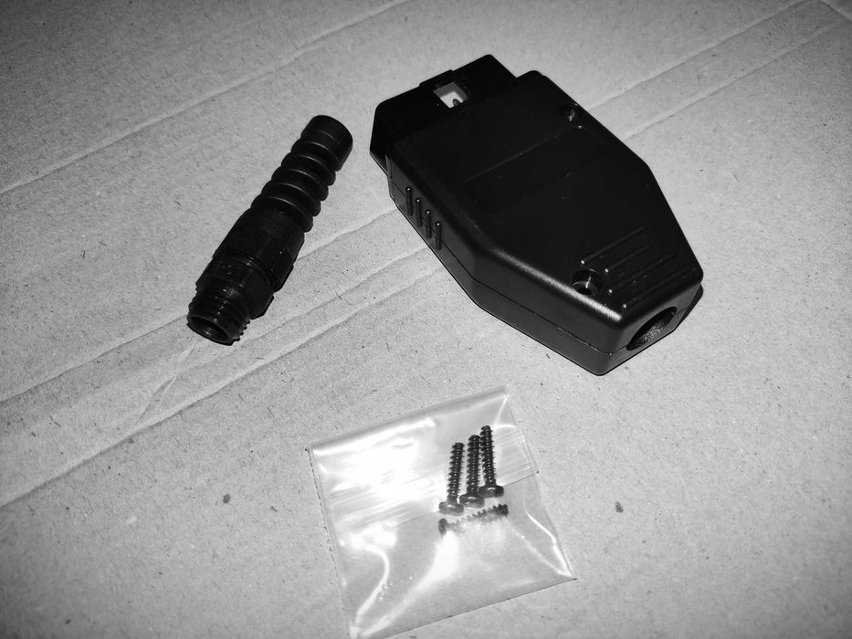 Розем OBD2 папа новий