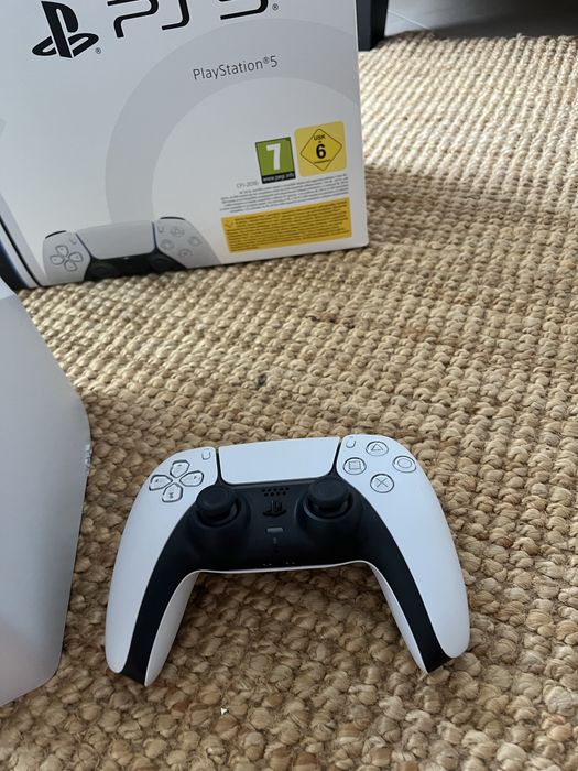 PS5 SLIM e FIFA25