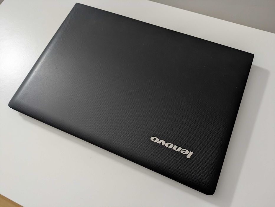 Laptop Ultrabook Lenovo 15.6" Ram 8GB Dysk SSD 256GB USB 3.2 Windows 11 Bateria 6 godzin HDMI + Torba
