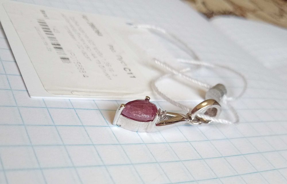 Срібна підвіска кулон 925 проби з рубіном та топазами
