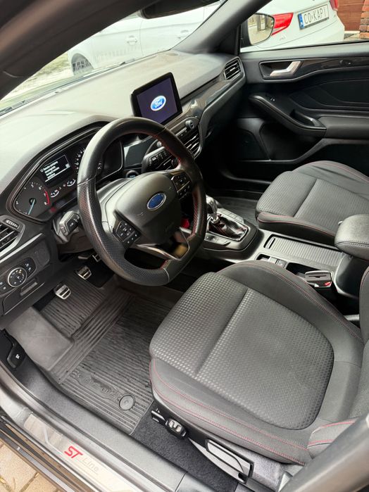 Sprzedam Ford Focus 1.0 ecoboost 125 KM ST-Line Full Led
