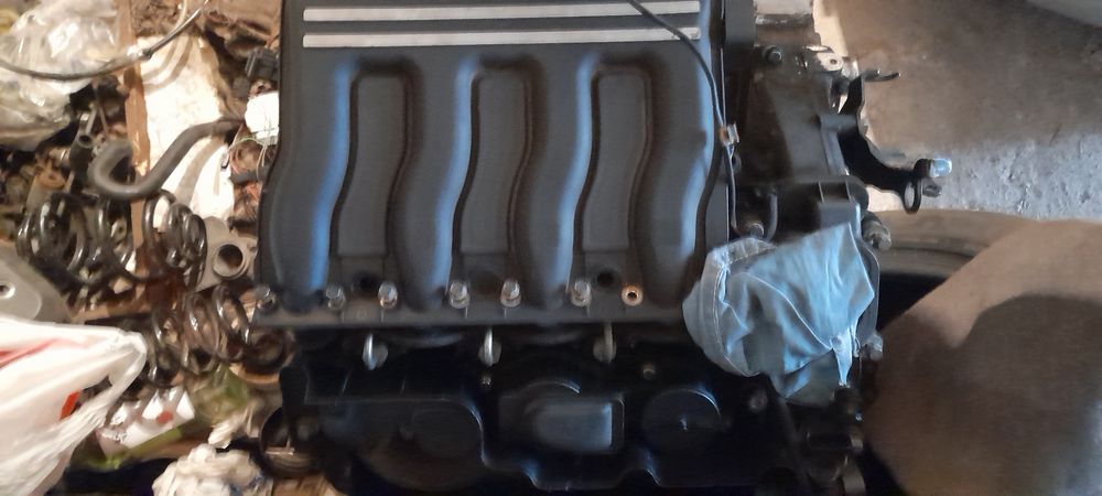 Продам двигатель БМВ е46 дизель2 л