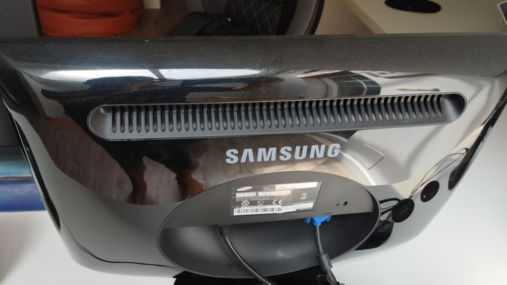 Monitor Samsung 20"