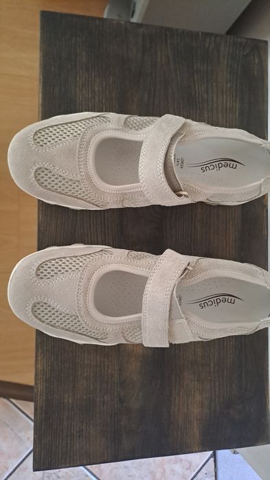 Półbuty damskie Medicus na rzepy