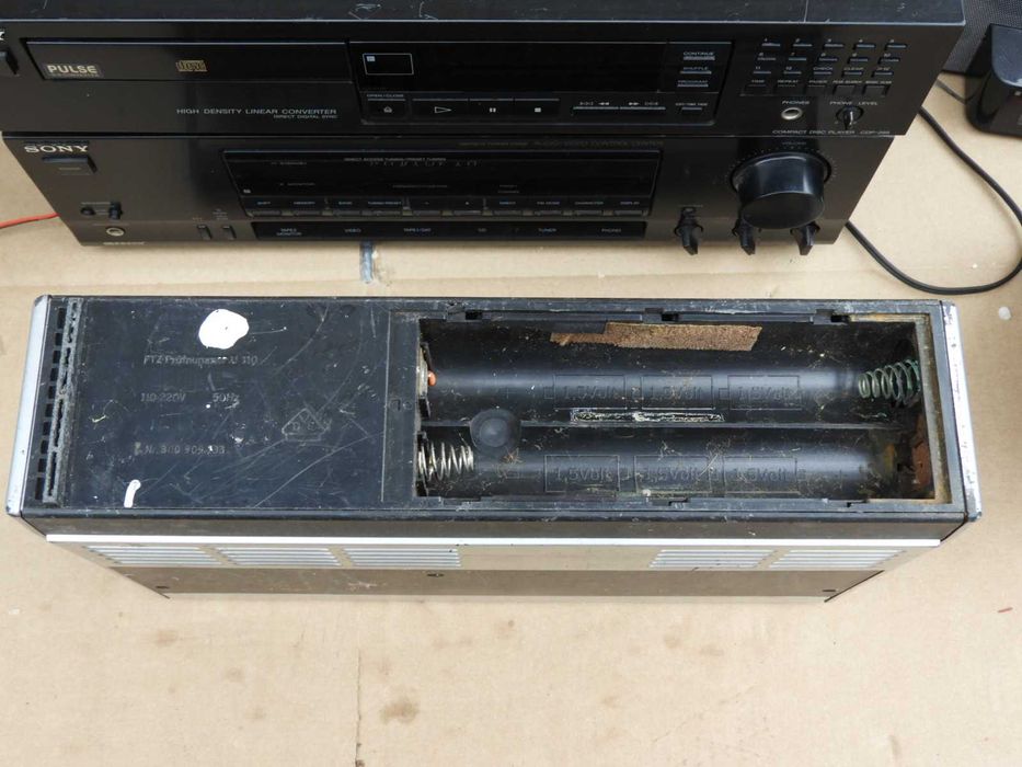Radio Telefunken Compact 101 C do naprawy lub na części