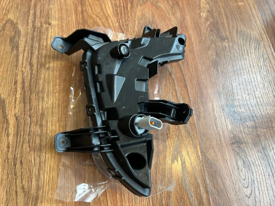 ДХО ДХВ Hyundai Ioniq Іонік LED ходові вогні , ходовые огни 92207G2000 92208G2000 .Рамка бампера , рамка туманки 86563G2050 86564G2050 НОВІ аналог