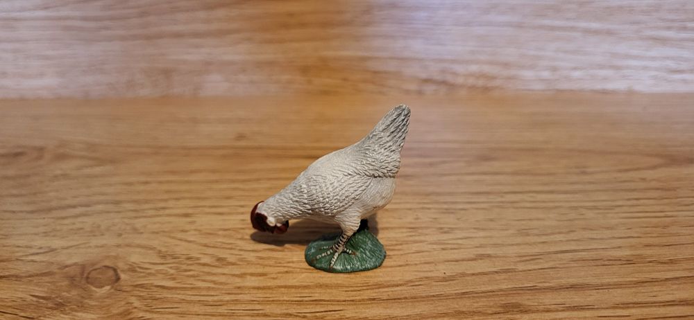 Schleich kura dziobiąca figurka model wycofany z 2008 r.