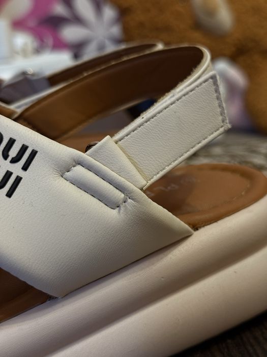 Босоніжки жіночі 36, босоніжки miu miu