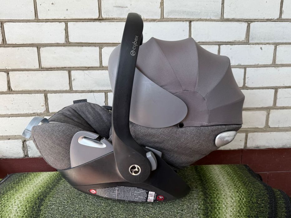 Автокрісло Cybex Platinum Cloud Q+