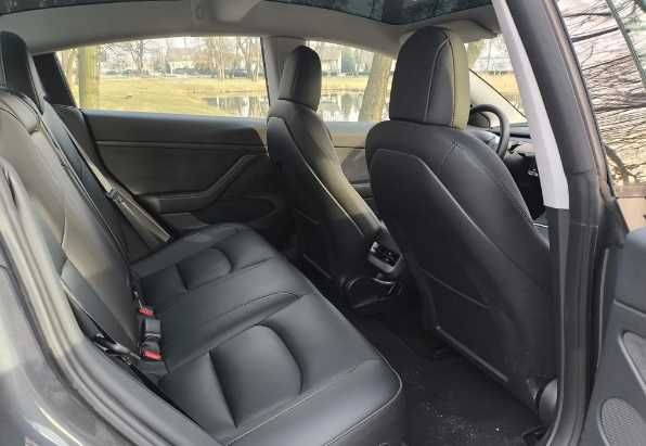 Tesla model 3 2022 Long range