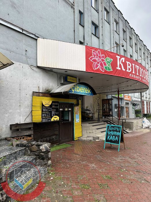 RLT S01 Оренда фасадного комерційного приміщення в центрі міста, ЦУМ