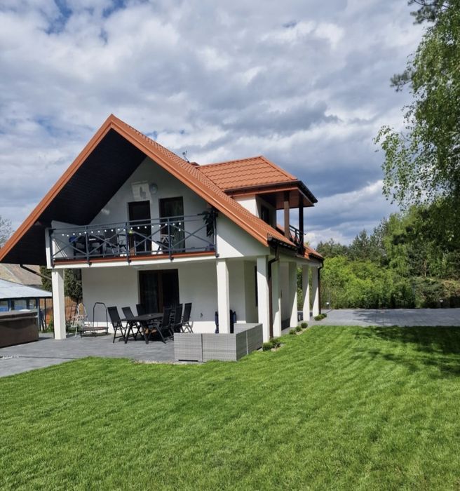 San Escobar jacuzzi sauna jezioro