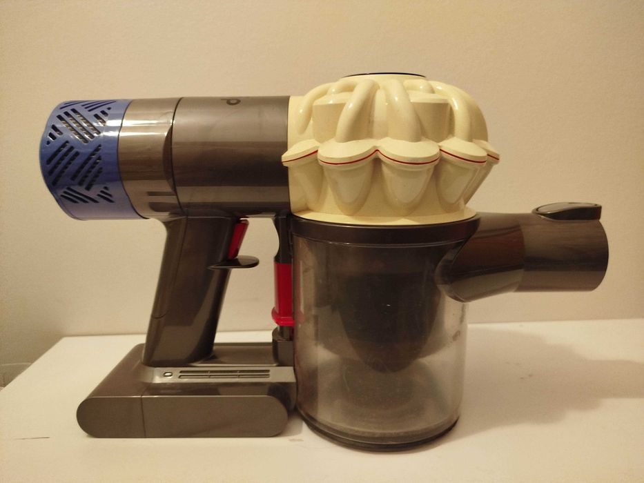 odkurzacz Dyson bezprzewodowy stan nieznany.brak ładowarki