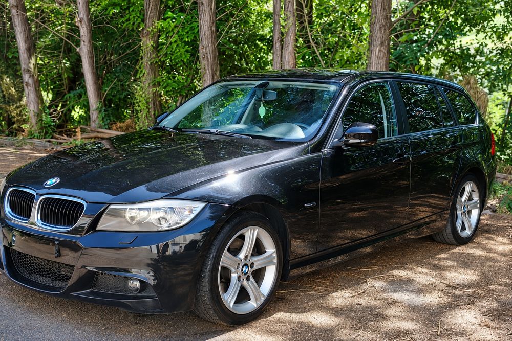 BMW 318d Touring 2009