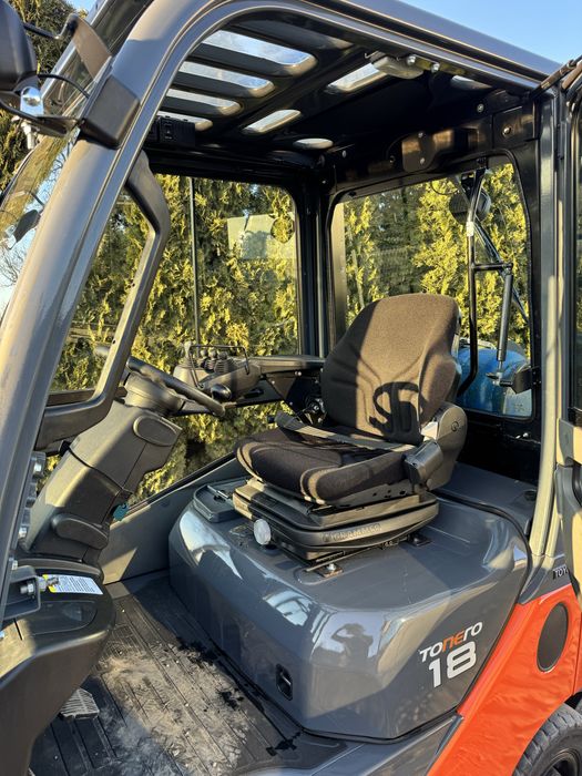 Wózek widłowy Toyota 8fgf18