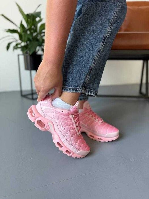 Кроссовки Женские Nike Air Max Plus TN Ultra Pink/Жіночі Кросівки