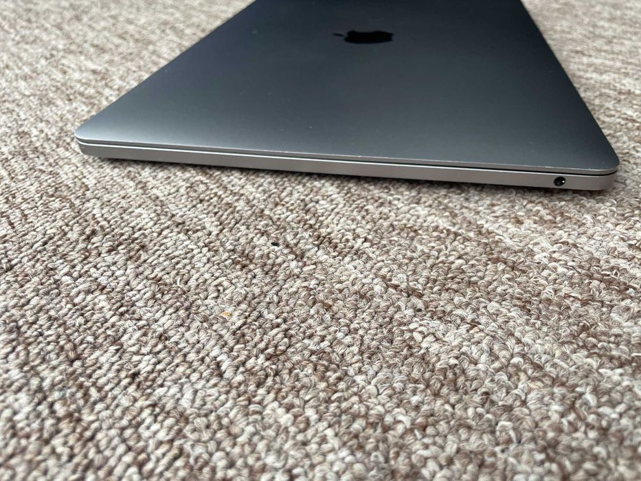 Ноутбук Apple MacBook Pro 13 M2 2022 8 gb/256gb A2338 Space gray
