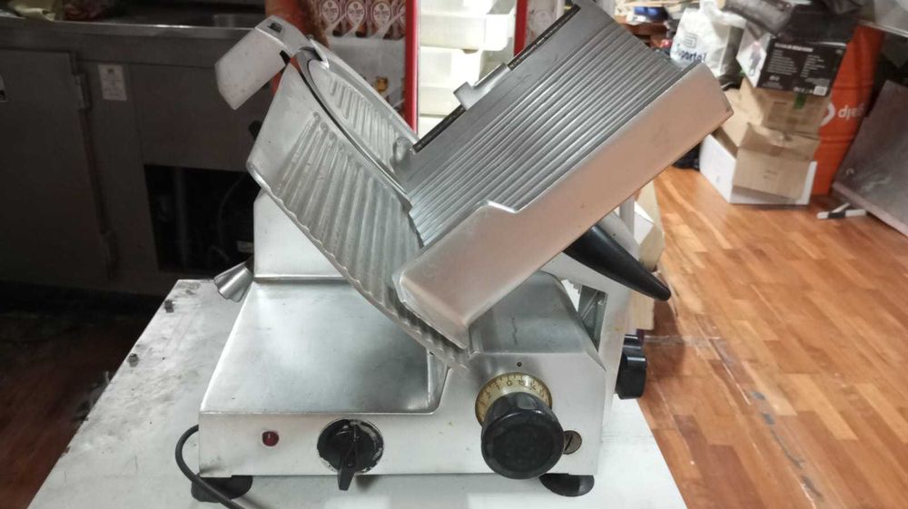 Maquina de corte fiambre