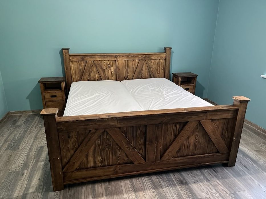 Łóżko sypialniane drewno sosnowe