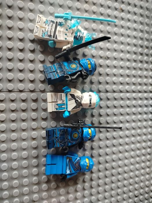 Lego ninjago figurki po 30 zł