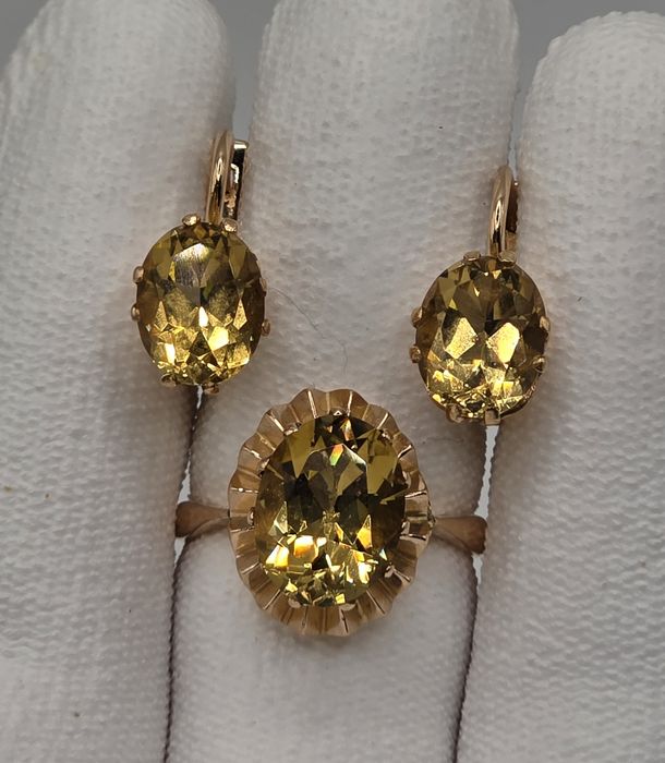 Золотое кольцо с цитрином ссср