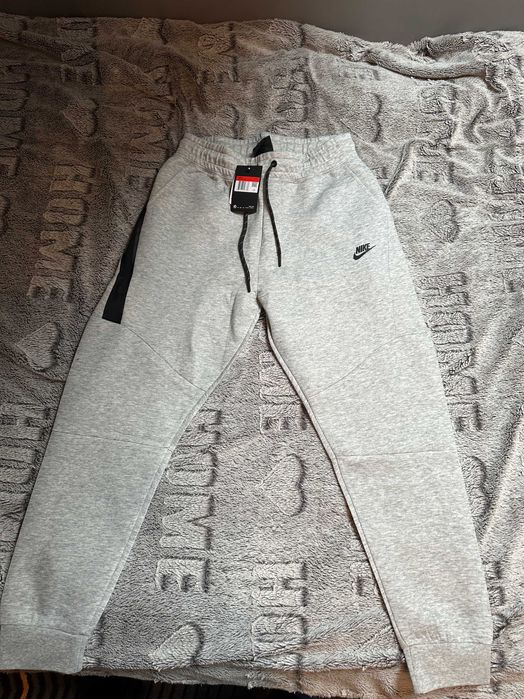 Nowy Nike Tech komplet Szary L