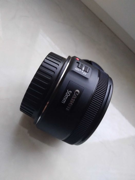 Canon EF 50mm f/1.8 STM