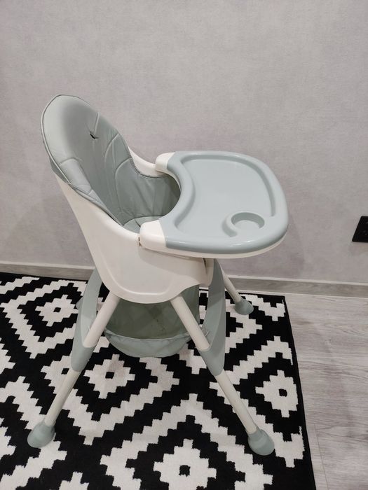 Стільчик для годування