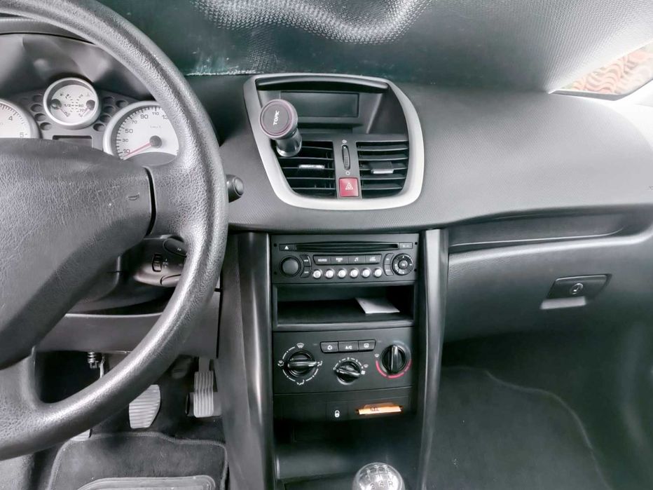 Peugeot 207 1.6 HDi (90cv)