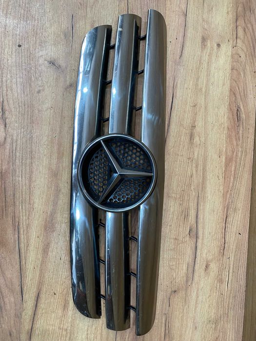 Grill atrapa zderzaka Mercedes ML W163 lift