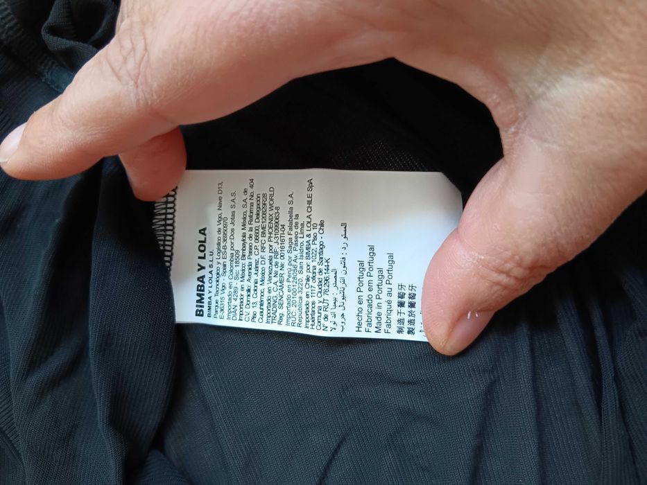 Camisola preta com desenhos