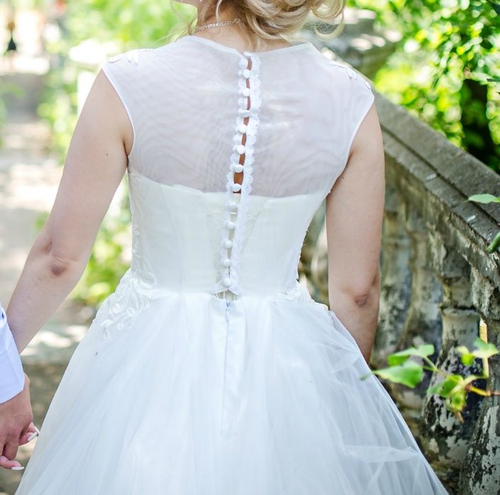 Свадебное платье, цвет айвори