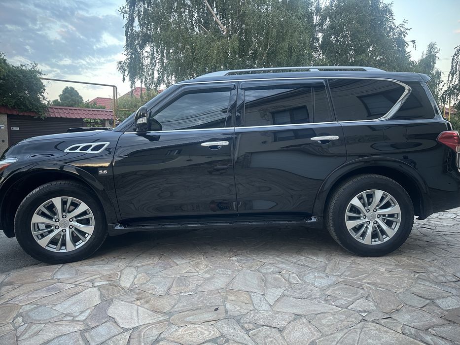Продам машину infinity q80