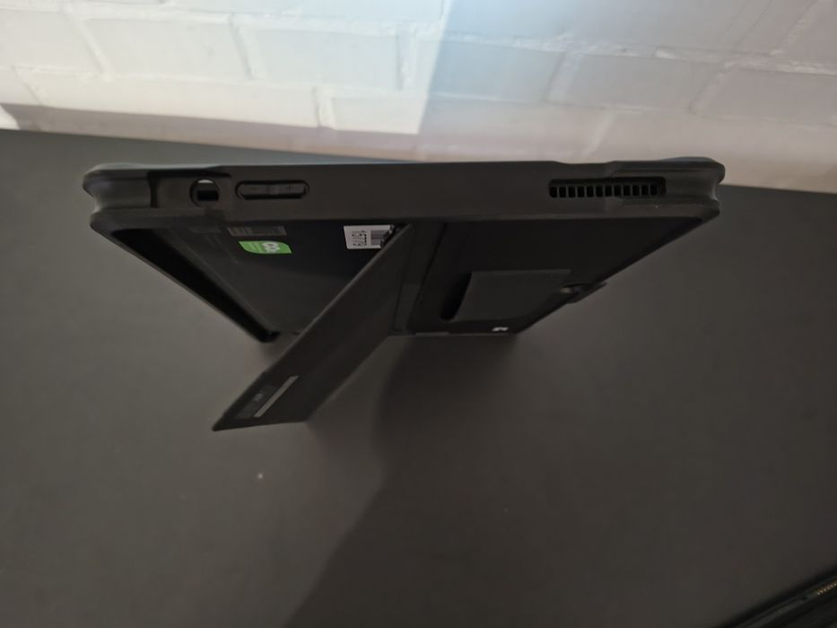 Lenovo Thinkpad x12 detachable gen 2 32gb ddr5 i5 ultra 134u