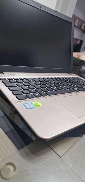 Portatil Asus COMO NOVO