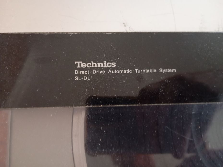 record player technics SL-DL1 and amplifier Onkyo A-M50