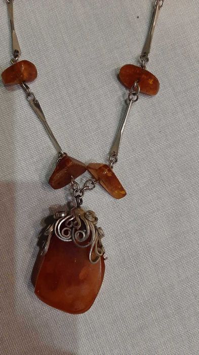 Kolia-Biżuteria z bursztynem