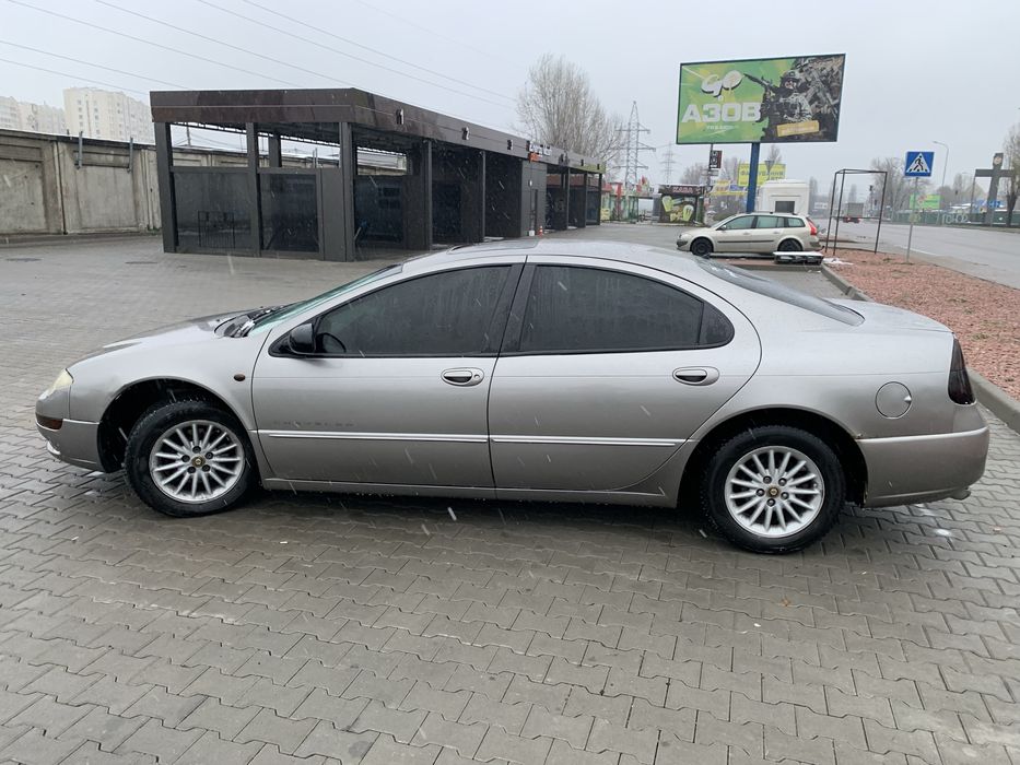 Крайслер 300м продам