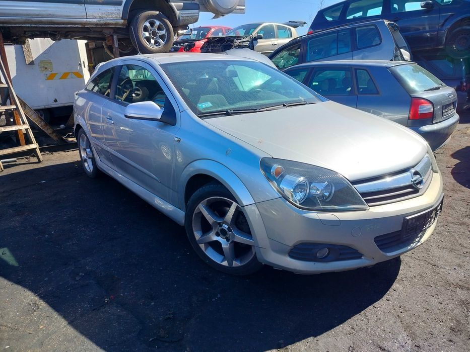Części Opel Astra H benzyna
