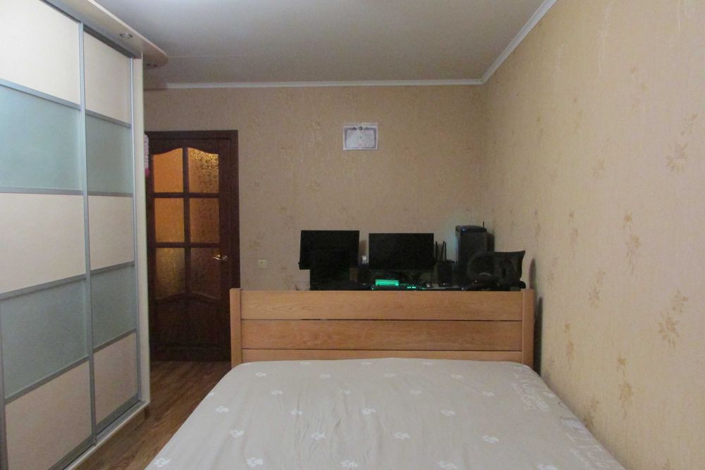 Найближчі ст. метро Мінська, Героїв Дніпра. вул. Полярна 3