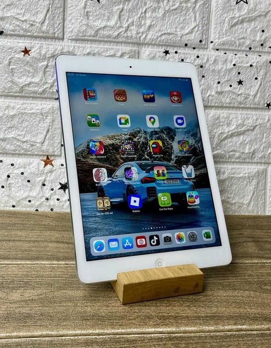 Планшет Apple iPad Air 128 ГБ