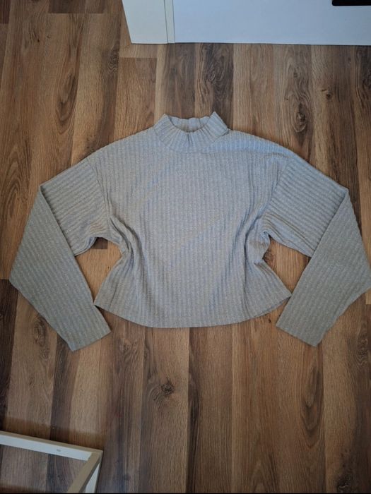 Sweter z terranovy