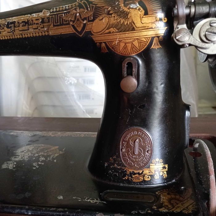 Máquina de costura antiga mas a funciona - NOVA DESCIDA D